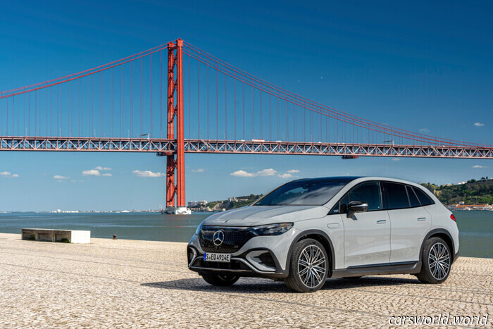 Mercedes sta silenziosamente tirando la spina a due delle sue auto elettriche più recenti | Carscoops
